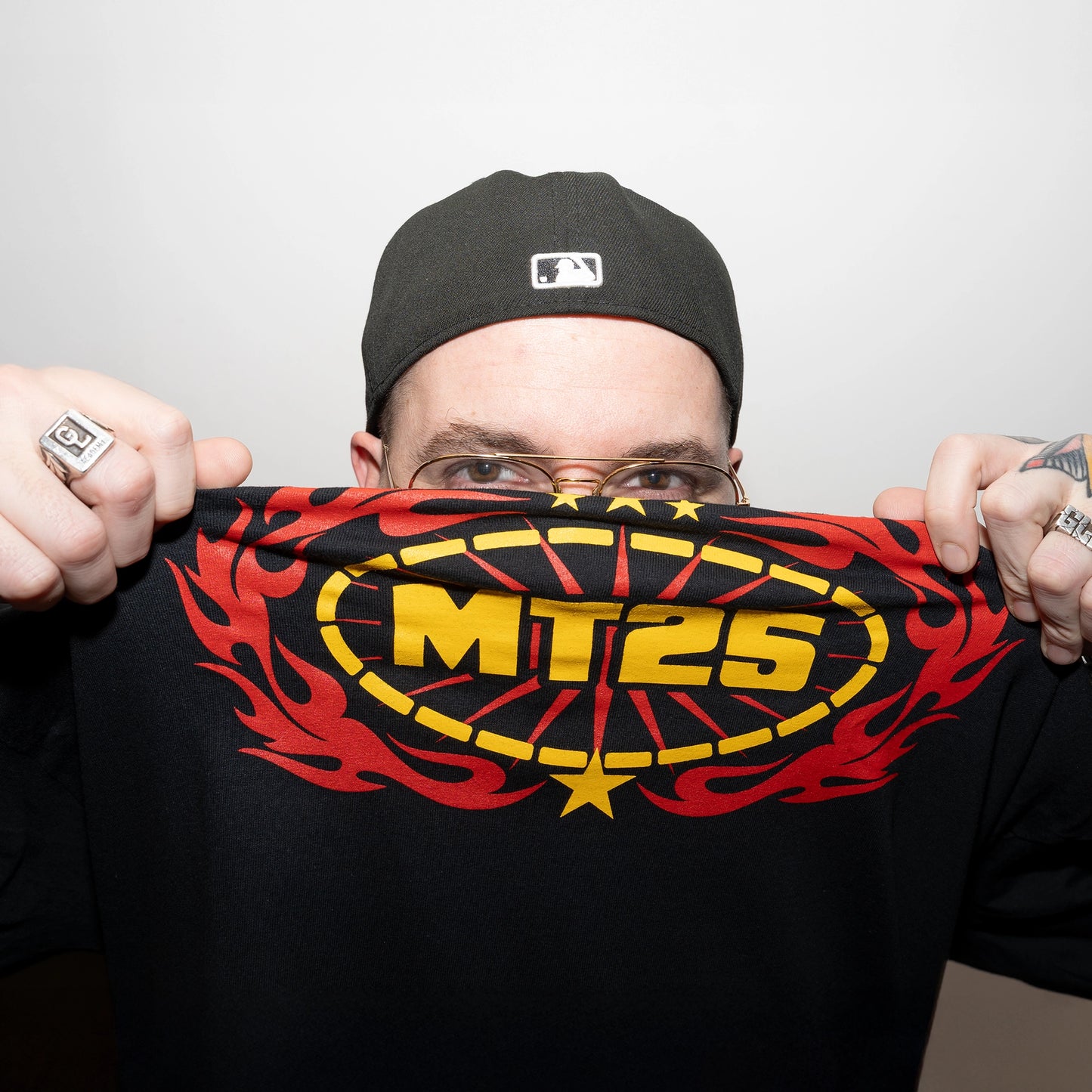 MIC TYSON 5 - Black Logo Tee + Poster OMAGGIO